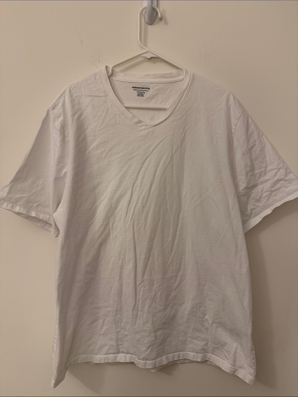 Amazon Essentials White V-Neck Short Sleeve Tee